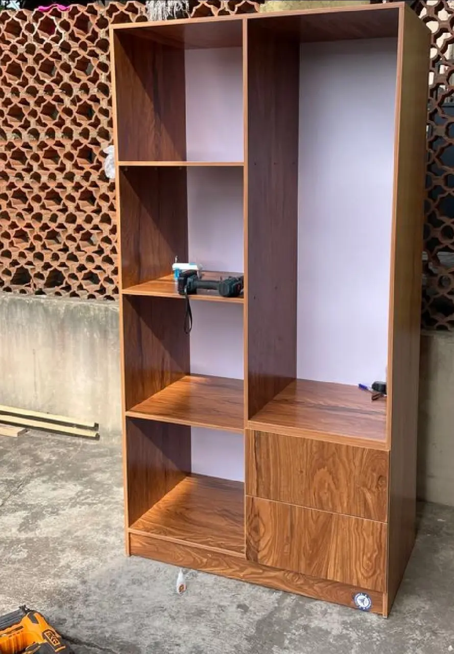garde-robe en MDF
